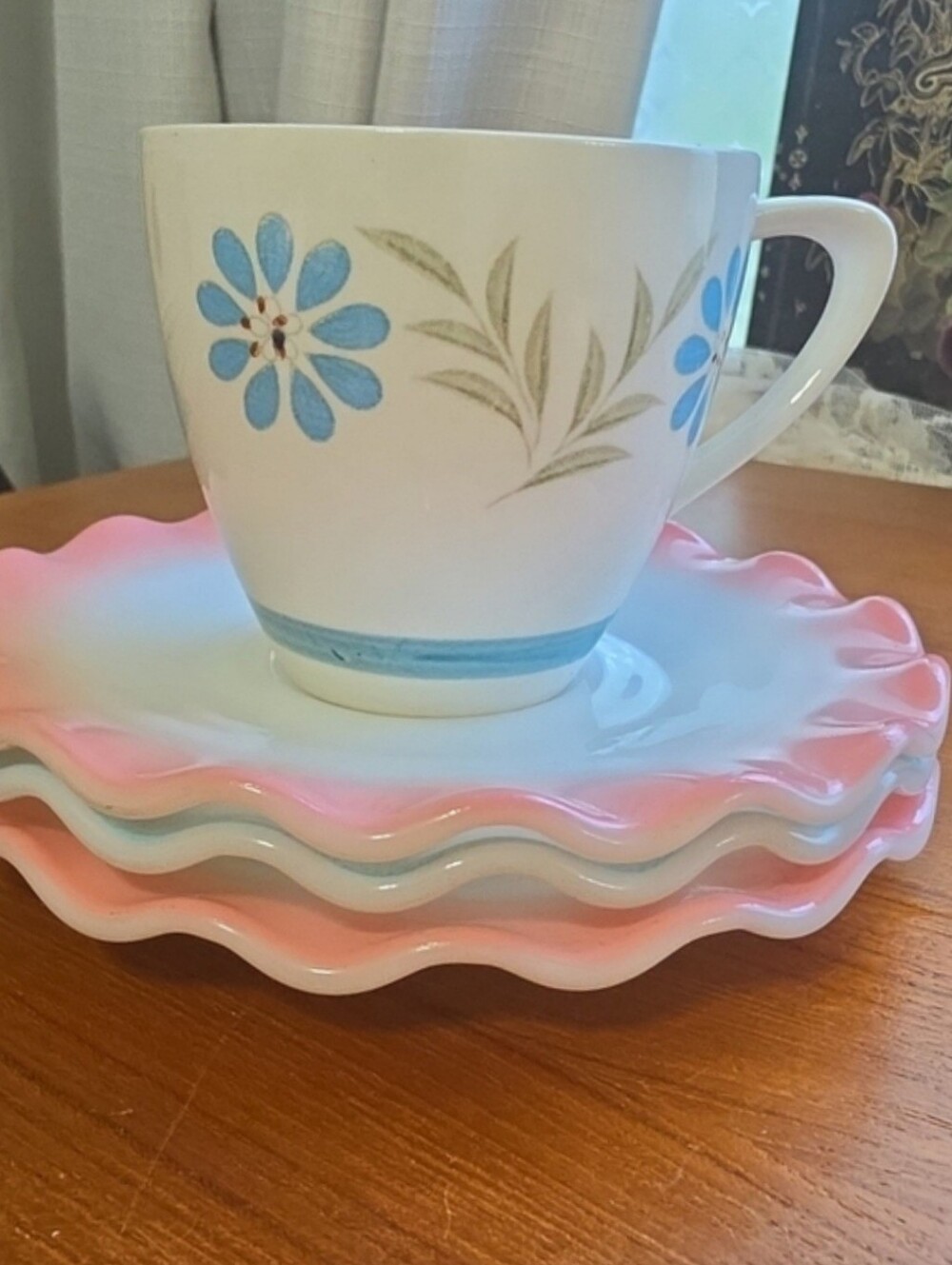 1940/50's Hazel Atlas Crinoline Ruffled Edge Milk Glass Set Of 3